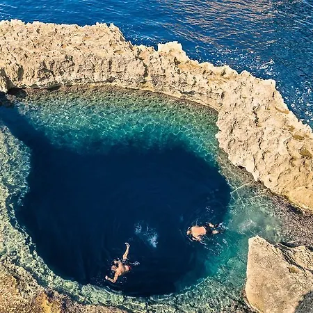 Ta'kemmuna *