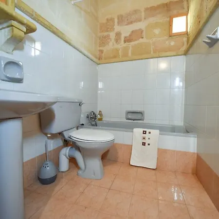 Ta'kemmuna Penzion Qala